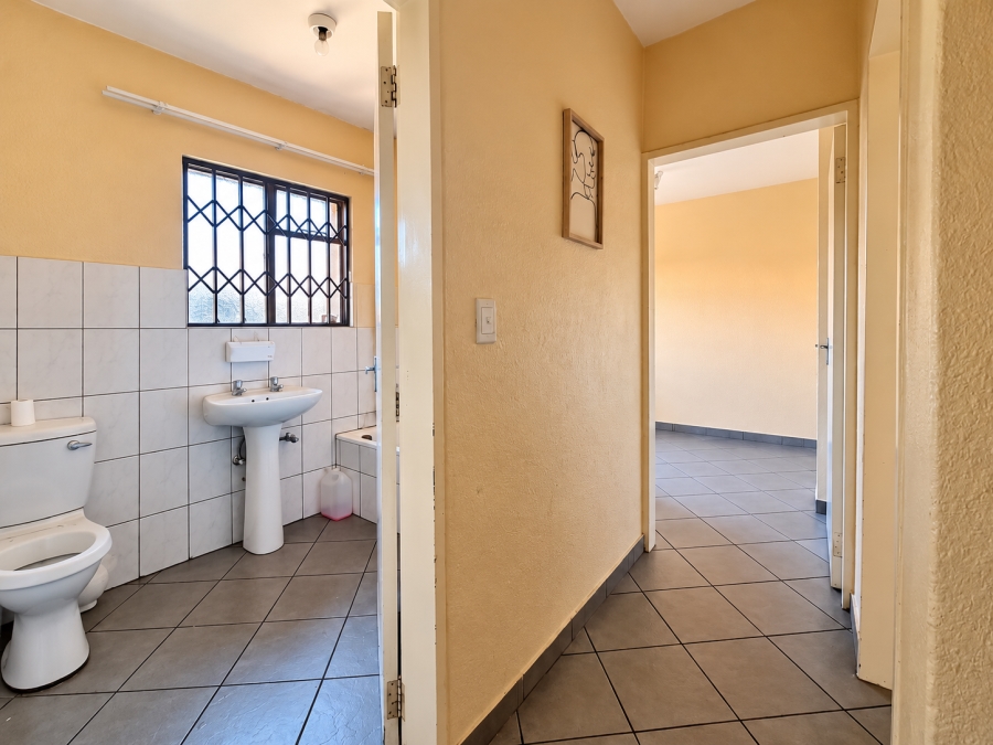 3 Bedroom Property for Sale in Rensburg Gauteng