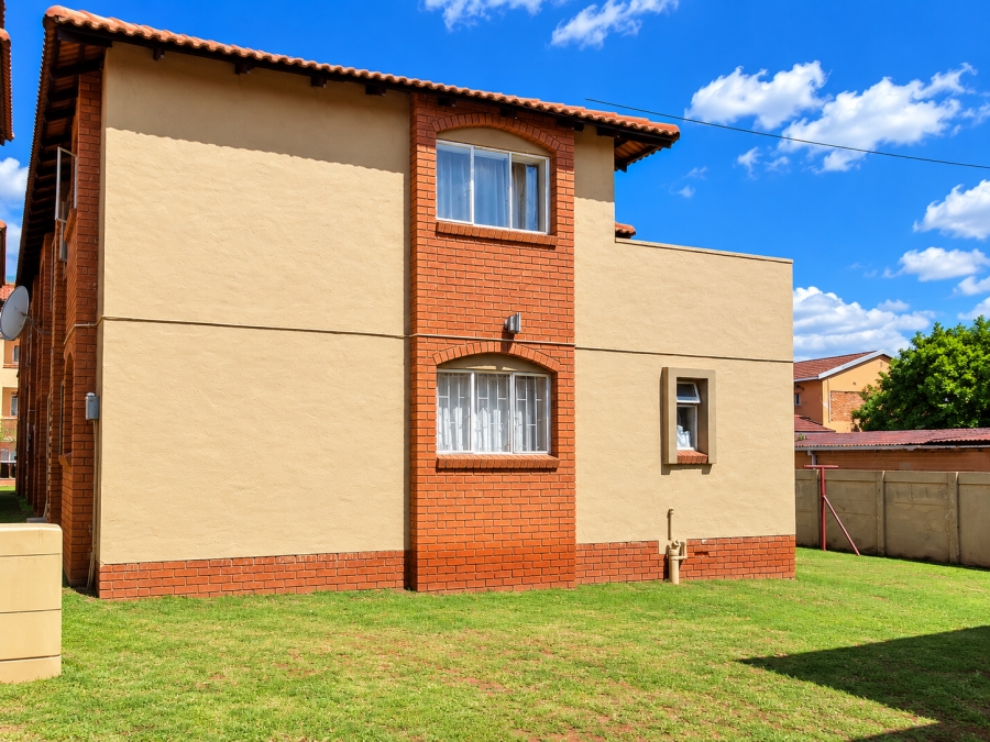 3 Bedroom Property for Sale in Rensburg Gauteng