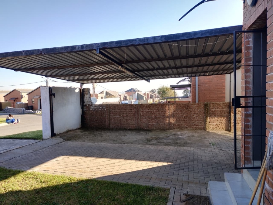 3 Bedroom Property for Sale in South Hills Gauteng