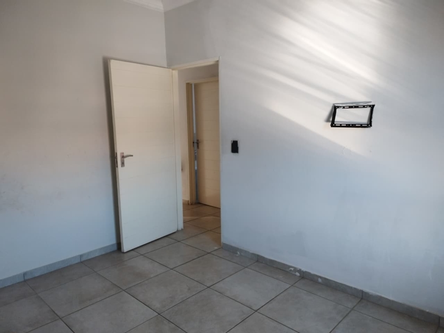 3 Bedroom Property for Sale in South Hills Gauteng