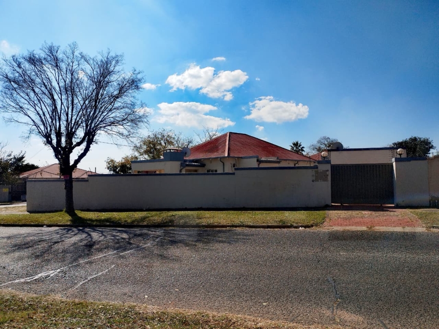 3 Bedroom Property for Sale in The Hill Gauteng