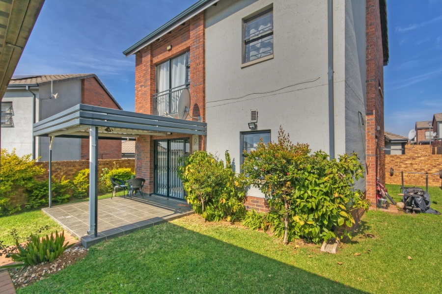 3 Bedroom Property for Sale in Cosmo City Gauteng