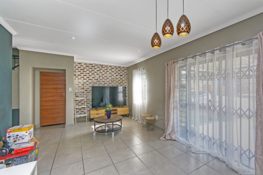 3 Bedroom Property for Sale in Cosmo City Gauteng
