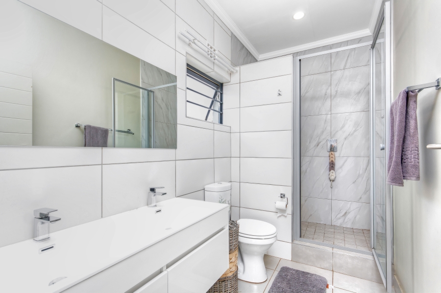 3 Bedroom Property for Sale in Cosmo City Gauteng