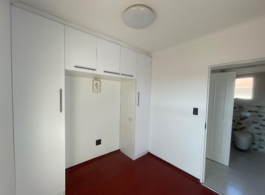 2 Bedroom Property for Sale in Glenanda Gauteng