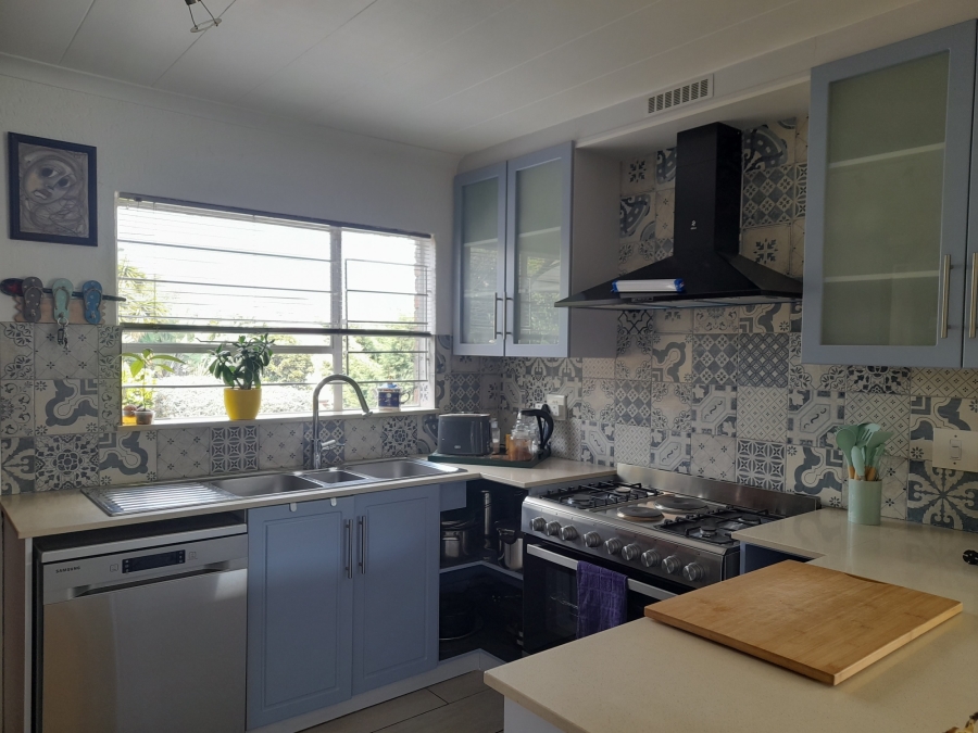 2 Bedroom Property for Sale in Oakdene Gauteng
