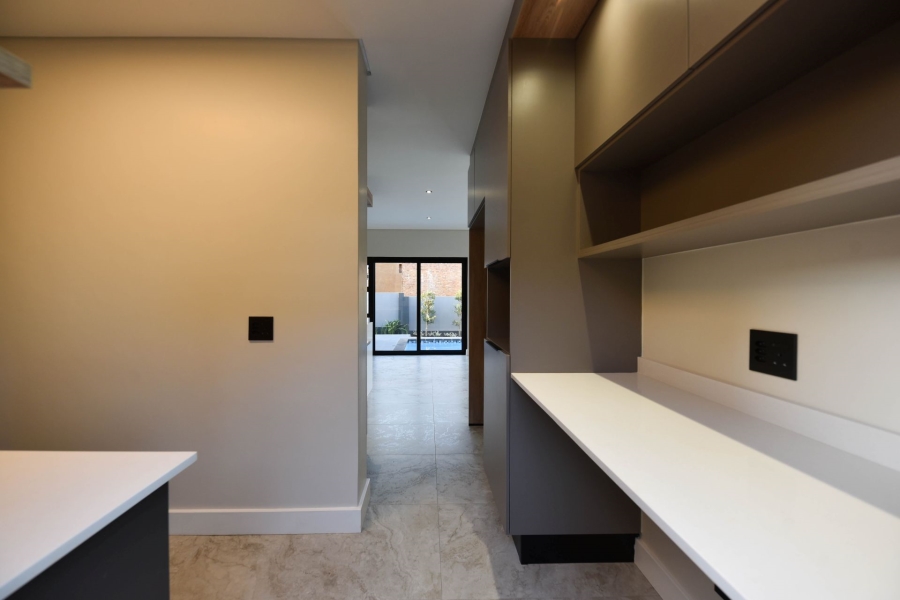 4 Bedroom Property for Sale in Fountainbrook Estate Gauteng