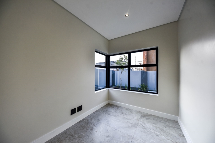 4 Bedroom Property for Sale in Fountainbrook Estate Gauteng