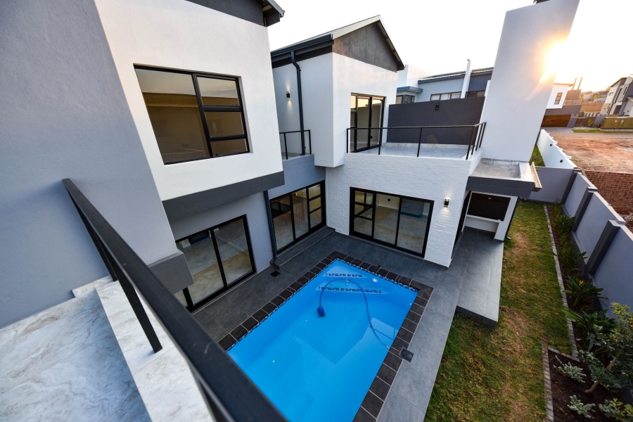 4 Bedroom Property for Sale in Fountainbrook Estate Gauteng
