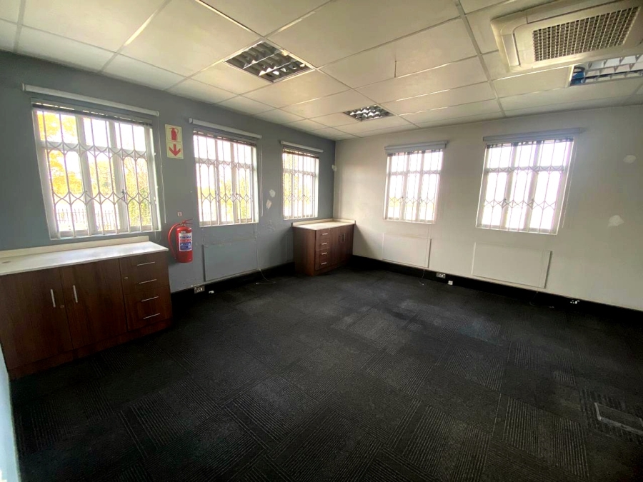 To Let Commercial Property for Rent in Randjespark Gauteng