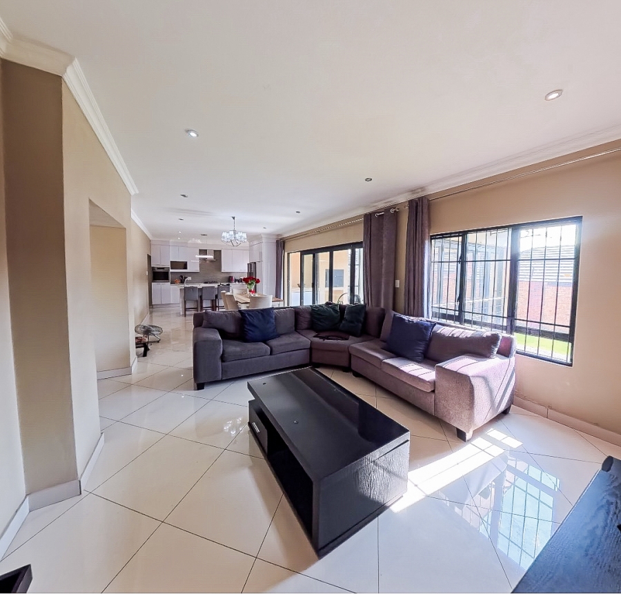 3 Bedroom Property for Sale in Olympus AH Gauteng