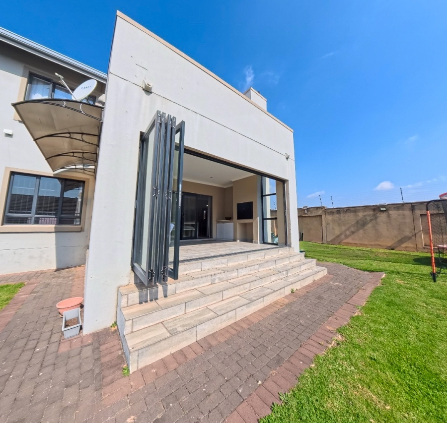 3 Bedroom Property for Sale in Olympus AH Gauteng