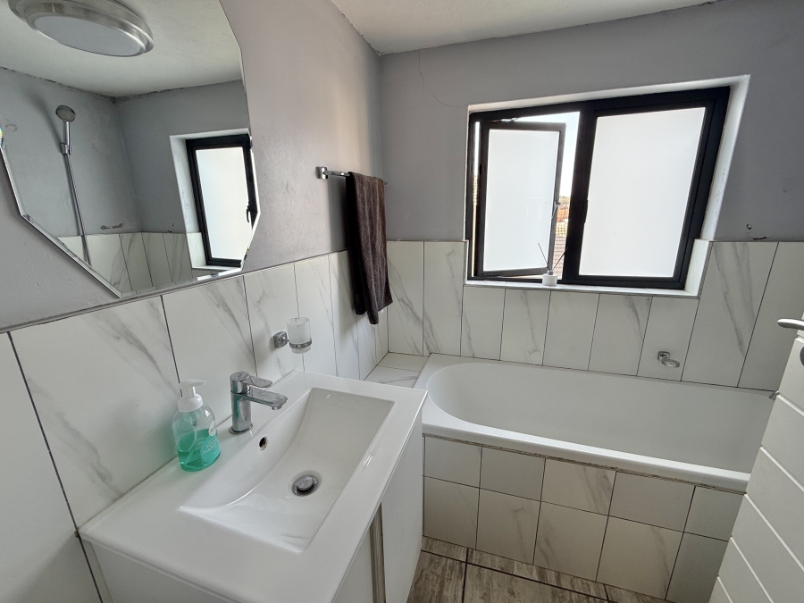 3 Bedroom Property for Sale in Olympus AH Gauteng