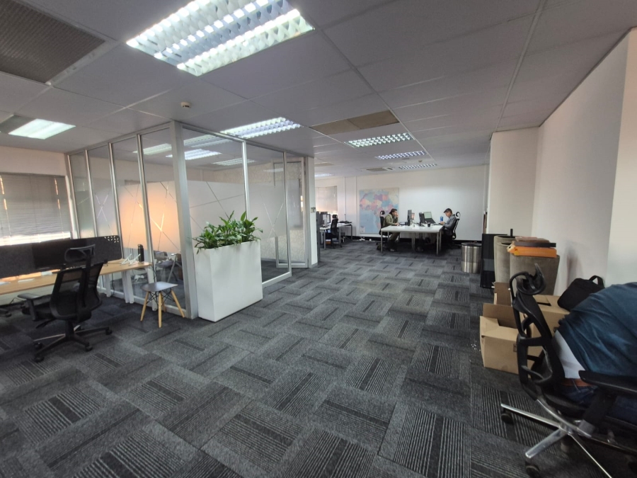 To Let Commercial Property for Rent in Die Hoewes Gauteng