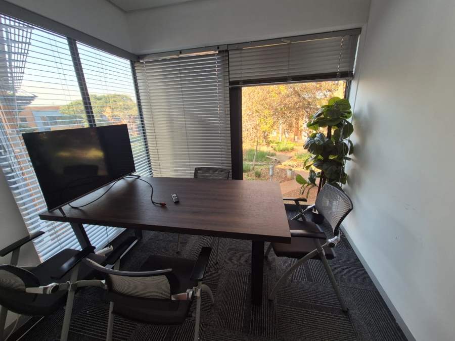 To Let Commercial Property for Rent in Die Hoewes Gauteng