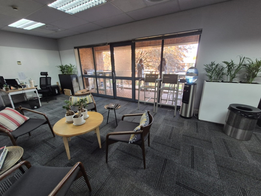 To Let Commercial Property for Rent in Die Hoewes Gauteng