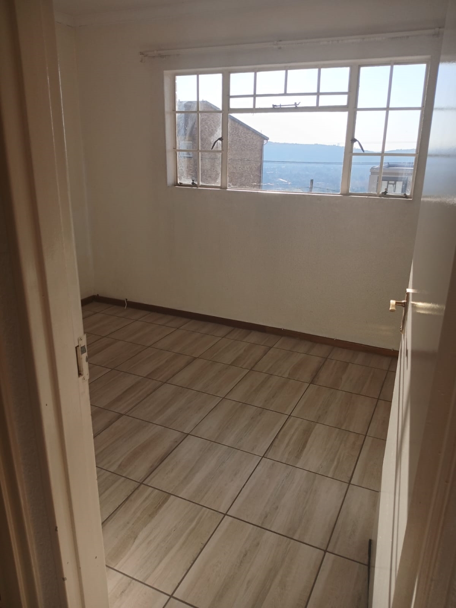 2 Bedroom Property for Sale in Primrose Hill Gauteng