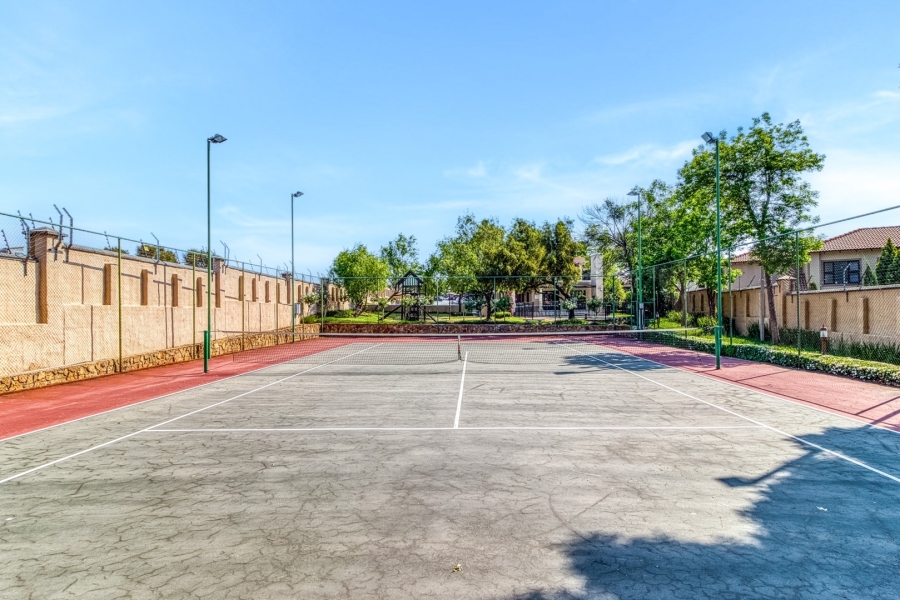 1 Bedroom Property for Sale in Fourways Gauteng