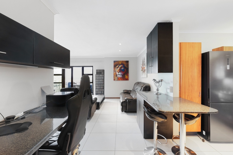1 Bedroom Property for Sale in Fourways Gauteng