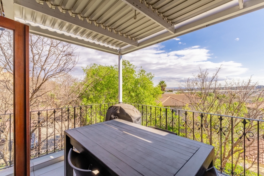 1 Bedroom Property for Sale in Fourways Gauteng