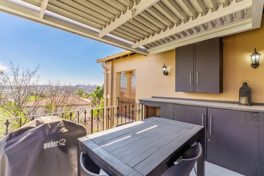1 Bedroom Property for Sale in Fourways Gauteng
