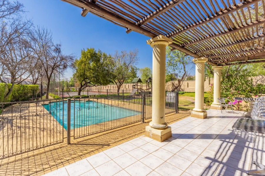 1 Bedroom Property for Sale in Fourways Gauteng