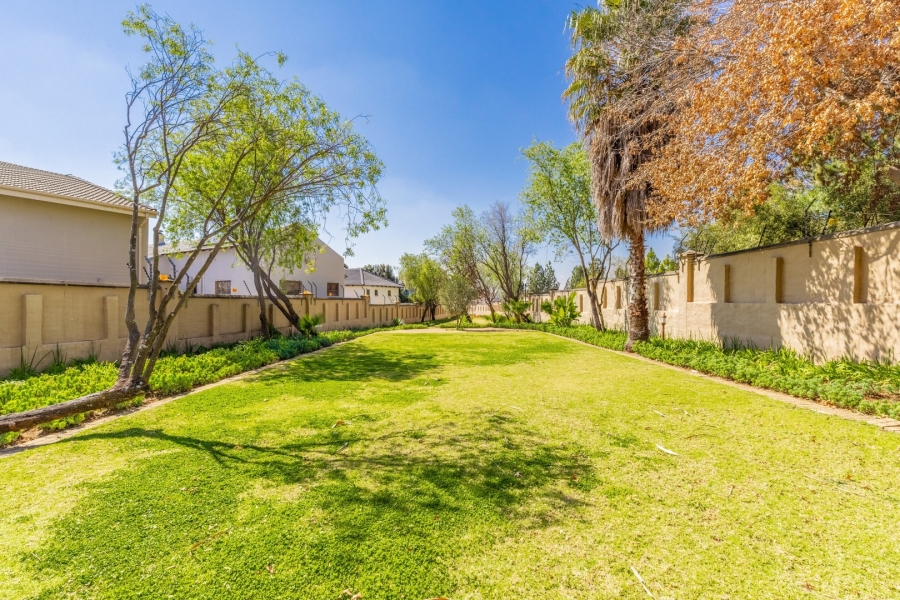 1 Bedroom Property for Sale in Fourways Gauteng