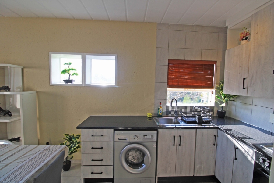 To Let 1 Bedroom Property for Rent in Edenburg Gauteng