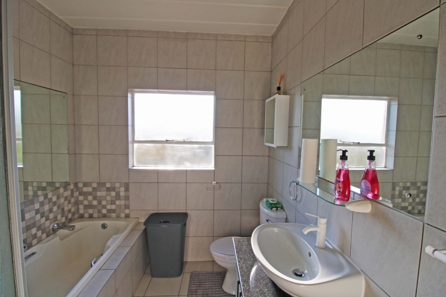To Let 1 Bedroom Property for Rent in Edenburg Gauteng