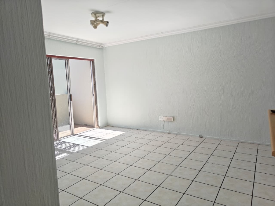 2 Bedroom Property for Sale in Vorna Valley Gauteng