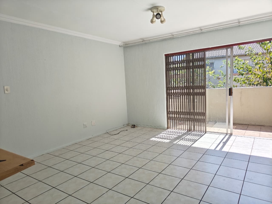 2 Bedroom Property for Sale in Vorna Valley Gauteng