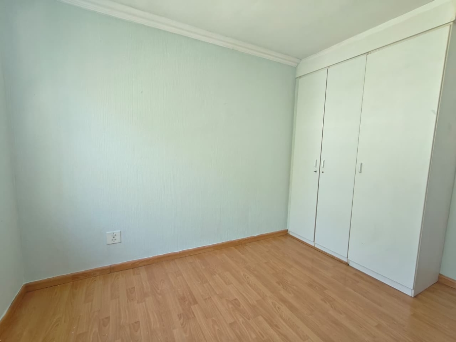 2 Bedroom Property for Sale in Vorna Valley Gauteng