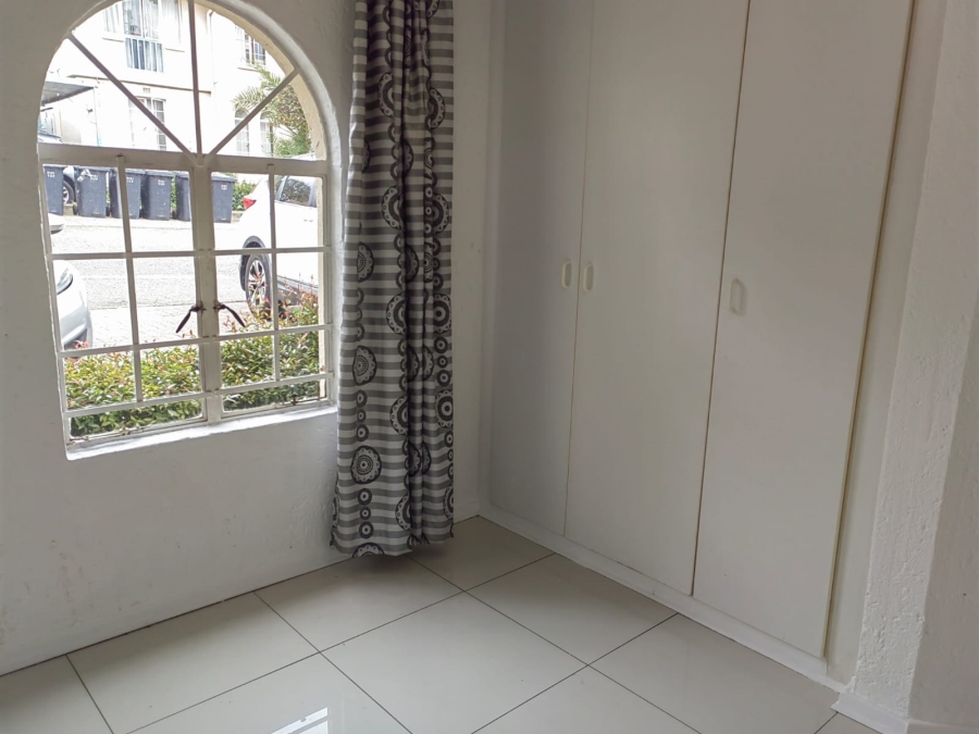 2 Bedroom Property for Sale in Vorna Valley Gauteng
