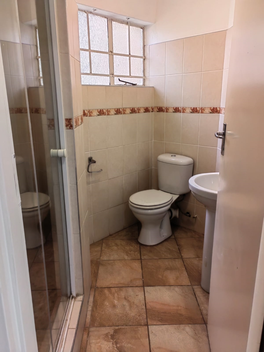 2 Bedroom Property for Sale in Vorna Valley Gauteng