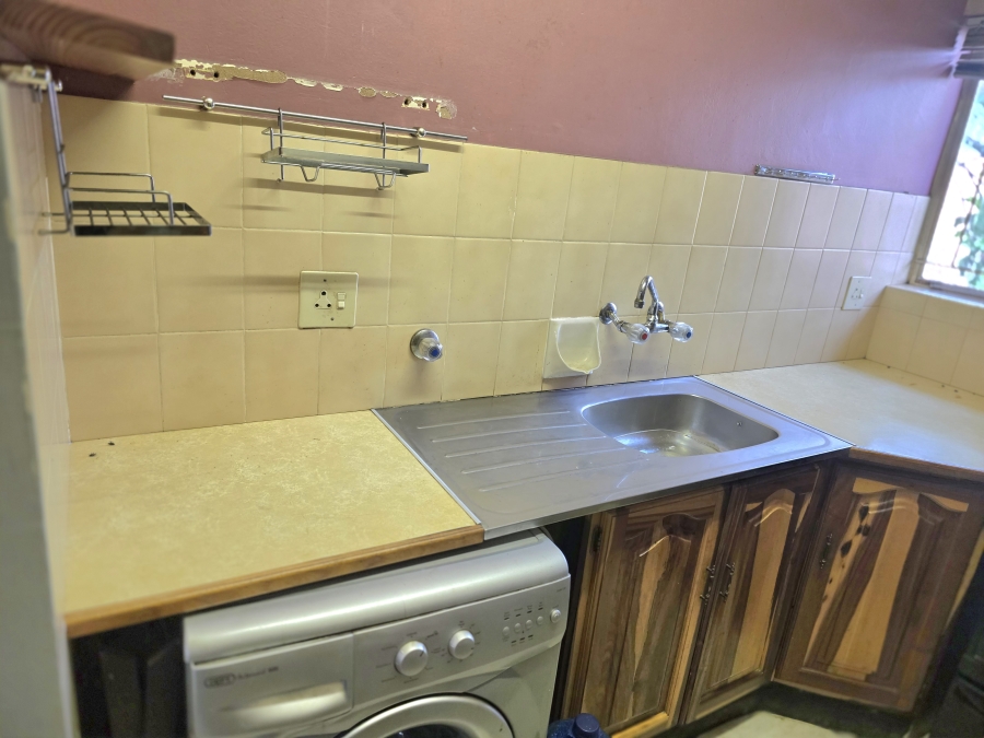 2 Bedroom Property for Sale in Die Hoewes Gauteng