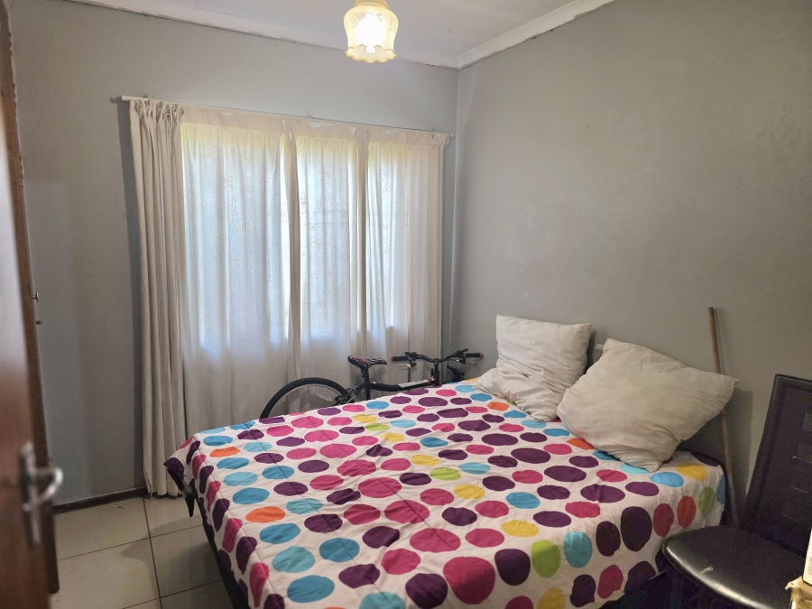 2 Bedroom Property for Sale in Die Hoewes Gauteng