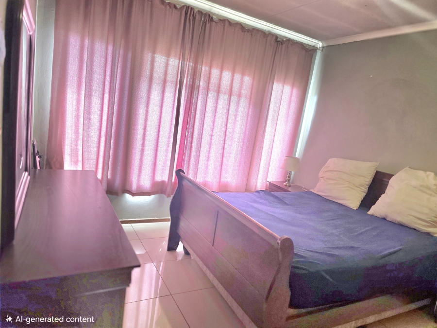 2 Bedroom Property for Sale in Die Hoewes Gauteng