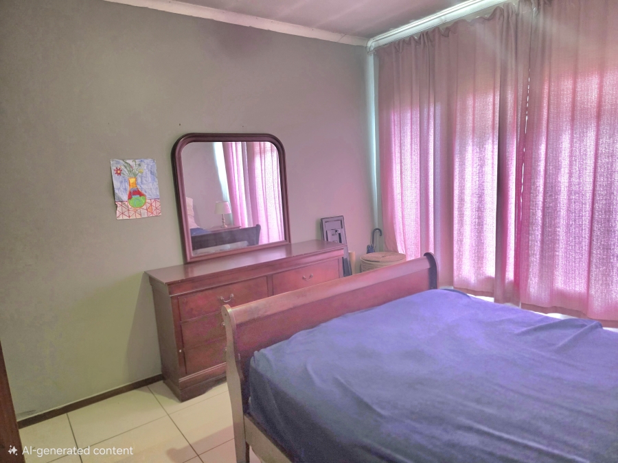 2 Bedroom Property for Sale in Die Hoewes Gauteng