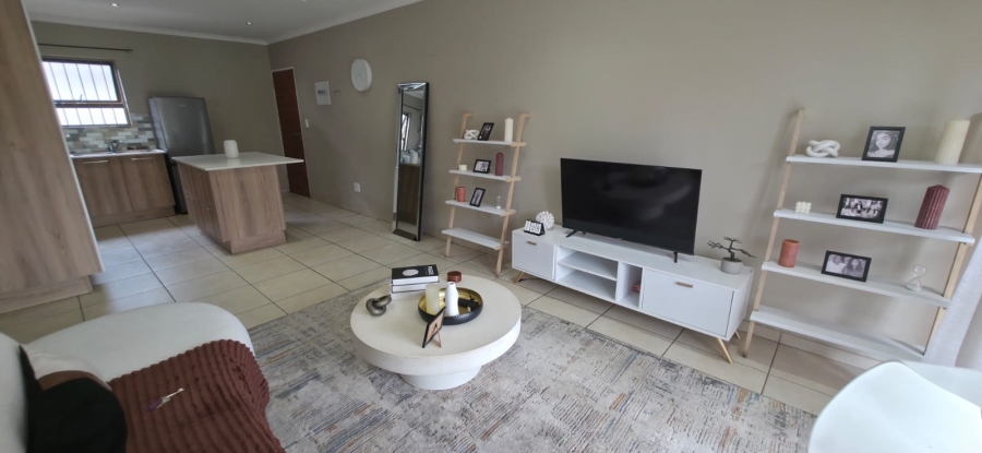 To Let 2 Bedroom Property for Rent in Die Hoewes Gauteng