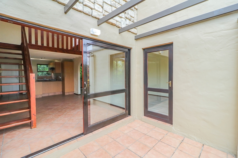 To Let 2 Bedroom Property for Rent in Lonehill Gauteng