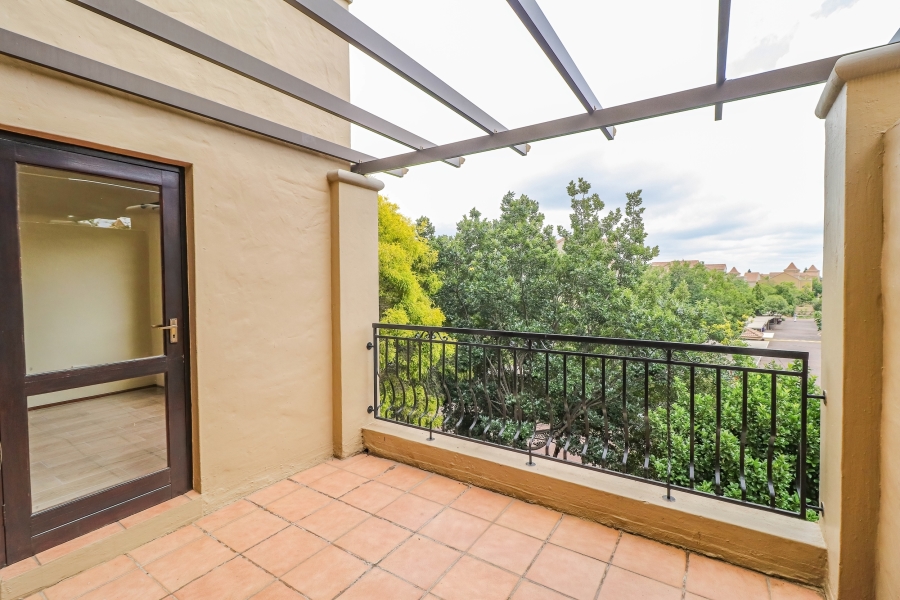 To Let 2 Bedroom Property for Rent in Lonehill Gauteng