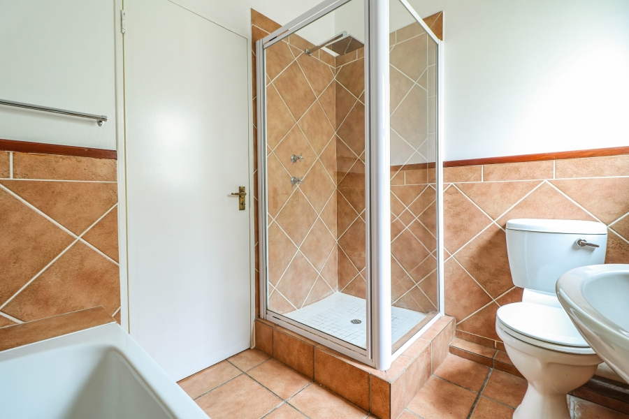 To Let 2 Bedroom Property for Rent in Lonehill Gauteng
