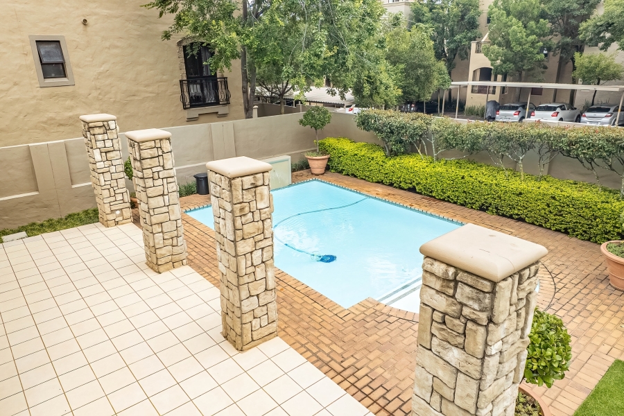 To Let 2 Bedroom Property for Rent in Lonehill Gauteng