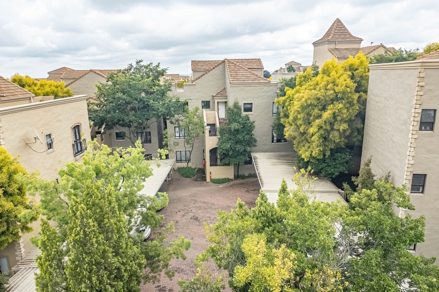 To Let 2 Bedroom Property for Rent in Lonehill Gauteng