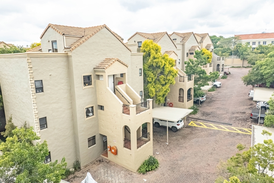 To Let 2 Bedroom Property for Rent in Lonehill Gauteng