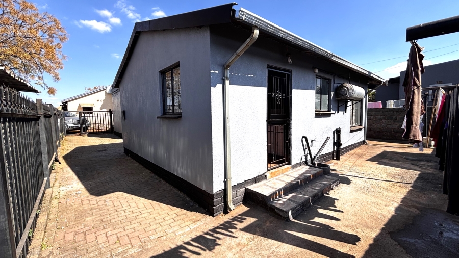4 Bedroom Property for Sale in Siluma View Gauteng