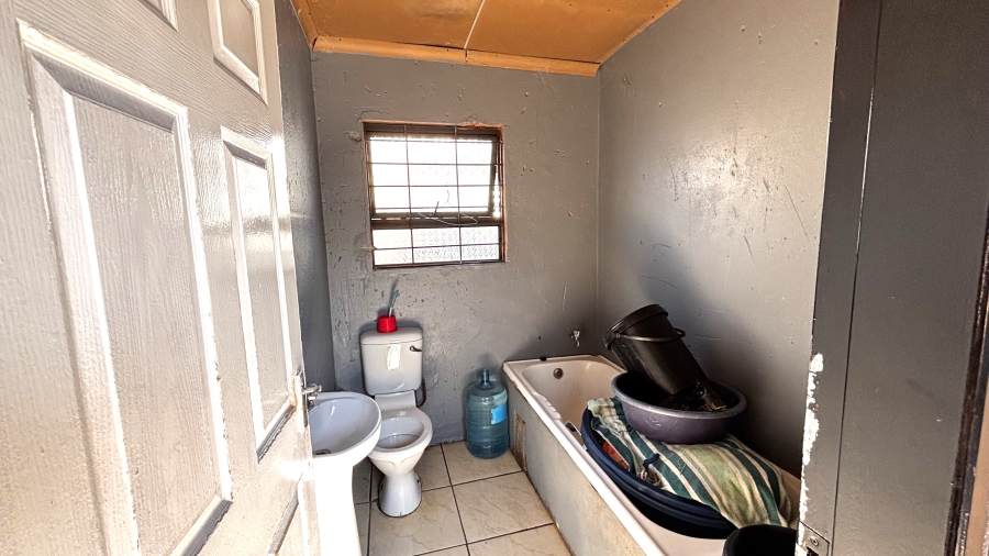4 Bedroom Property for Sale in Siluma View Gauteng