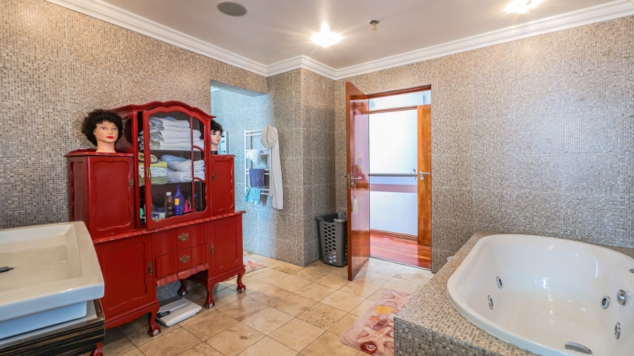 3 Bedroom Property for Sale in Sandown Estate Gauteng