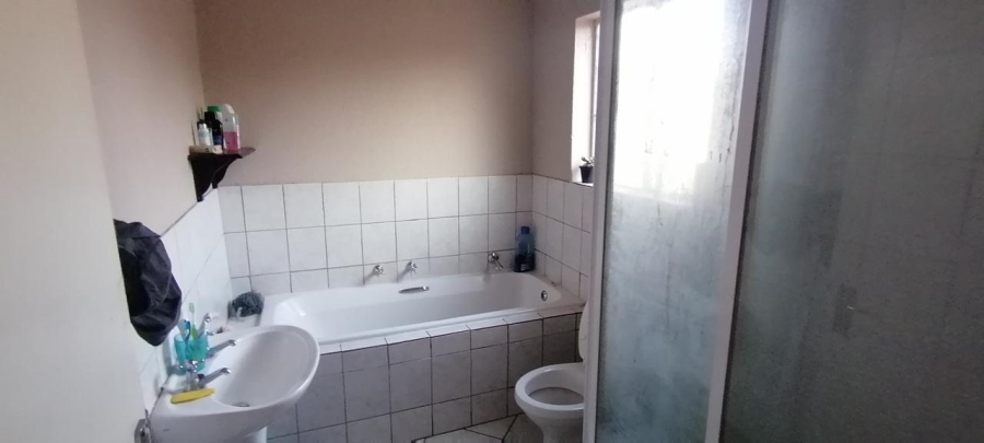 To Let 1 Bedroom Property for Rent in Willowbrook Gauteng