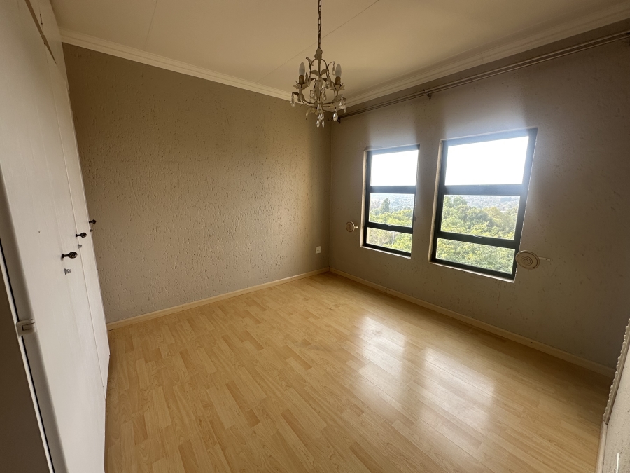 To Let 2 Bedroom Property for Rent in Constantia Kloof Gauteng
